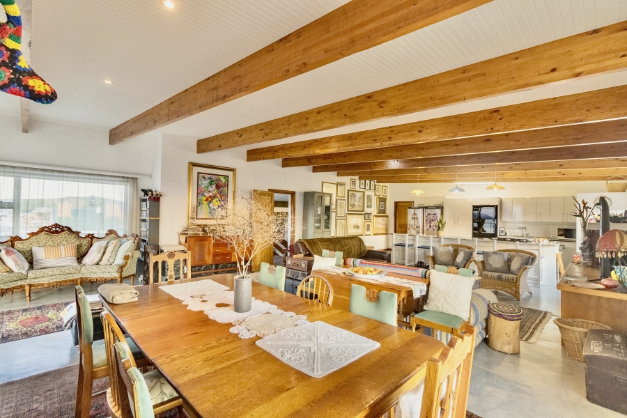 6 Bedroom Property for Sale in Yzerfontein Western Cape